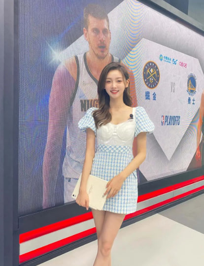 曼联转会动态：最新引援与离队消息